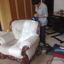 專(zhuān)業(yè)沙發(fā)清洗與深度保潔服務(wù)指南