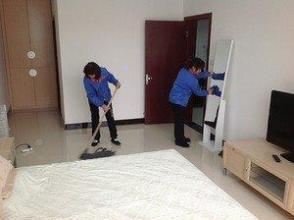 專(zhuān)業(yè)清潔服務(wù) 從擦玻璃到深度保潔，打造潔凈舒適空間